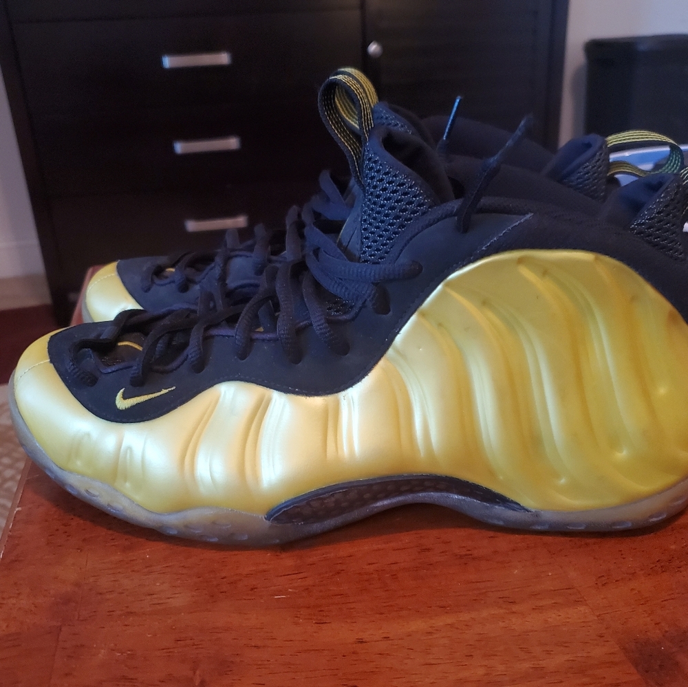 Nike Foamposite size 13